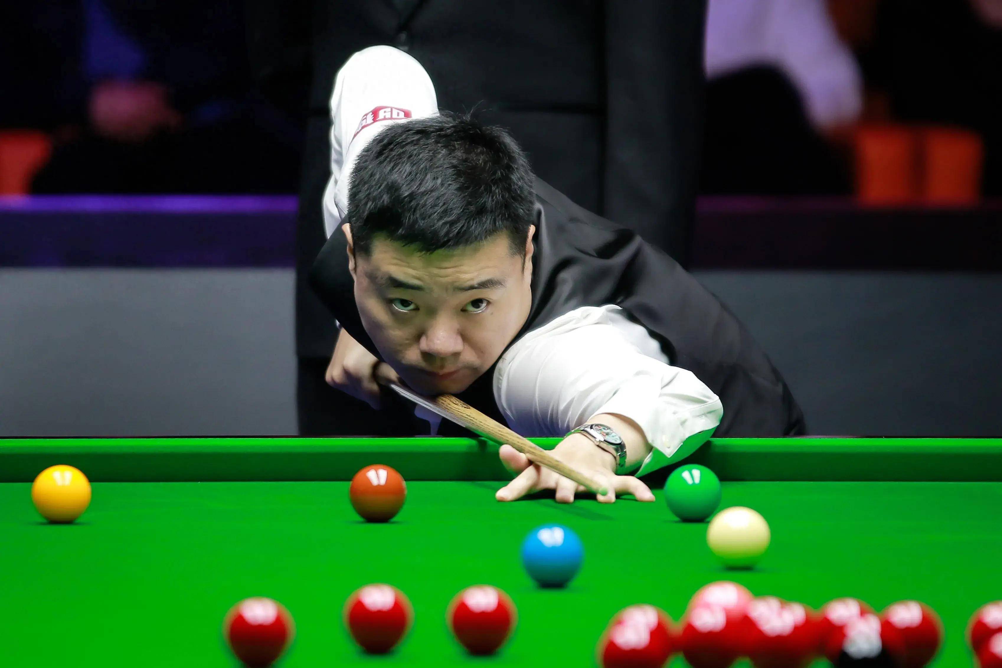 进攻的底色 进攻的底色